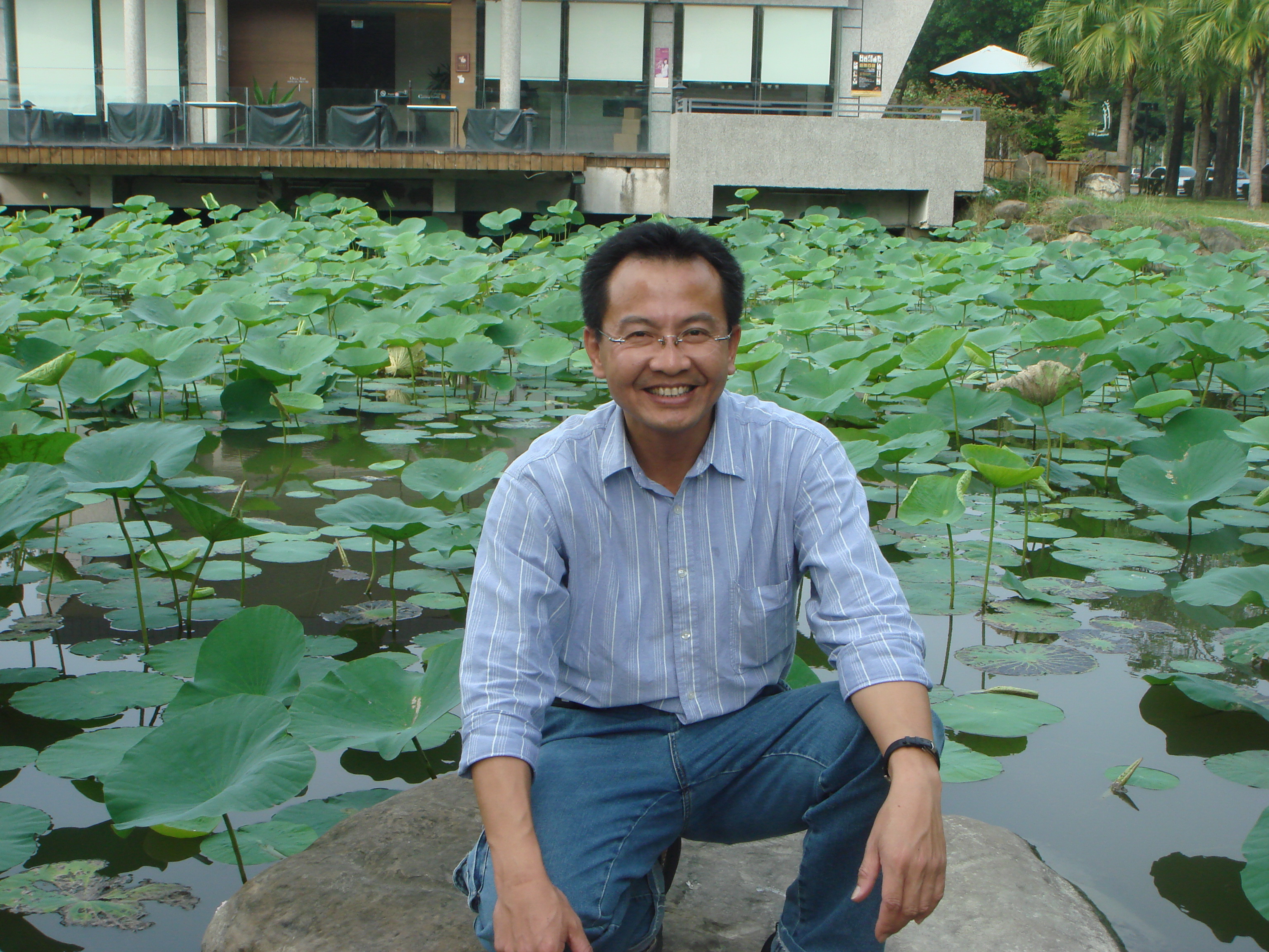 江華章 先生
